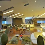 Ramada Abu Dhabi Corniche